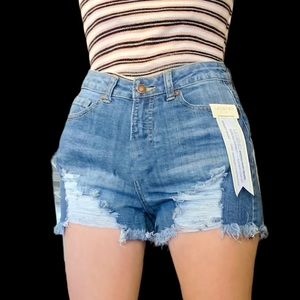 NWT Legend of London Distressed Shorts Size 7